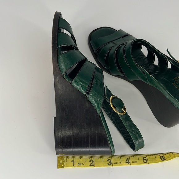 Vintage 70s Rodan Stacked Wedge Sandals in Green Leather Size 5 1/2 - Picture 10 of 13